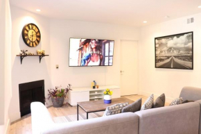 West Hollywood 2 Bedroom 2 bath with Pool